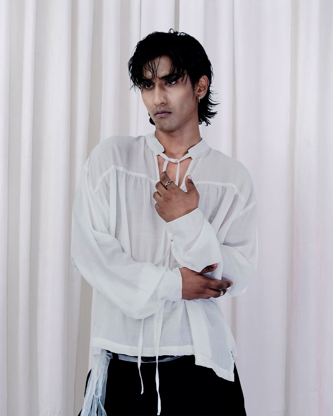 Mandarin Collar Silhouette Shirt
